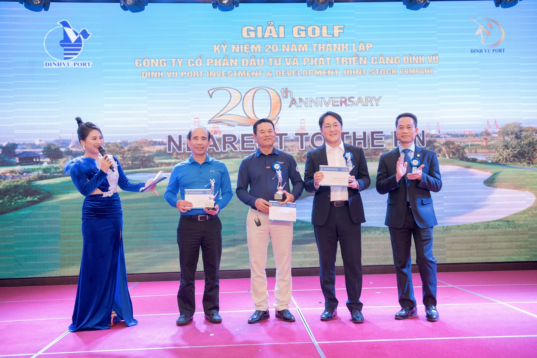 Công bố kết quả và trao thưởng Giải golf giao hữu